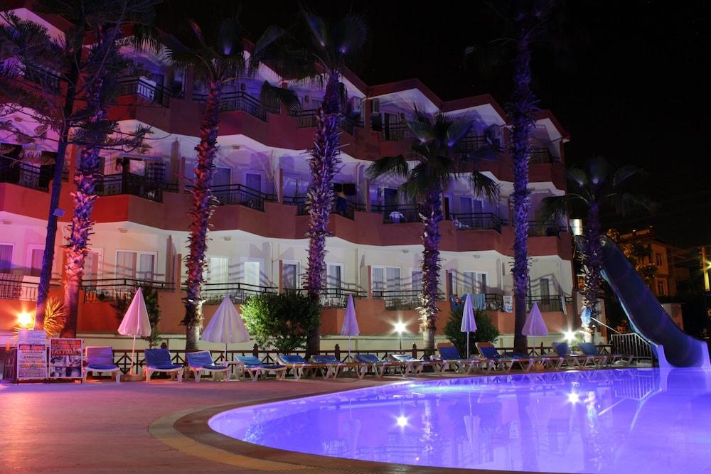 Semoris Hotel Side Eksteriør billede