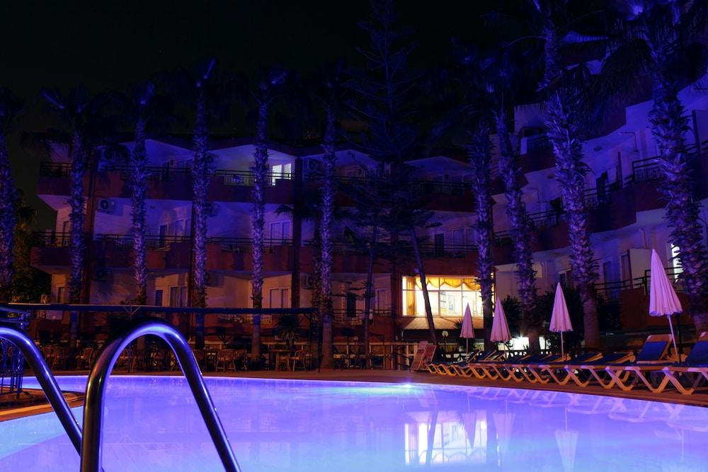 Semoris Hotel Side Eksteriør billede